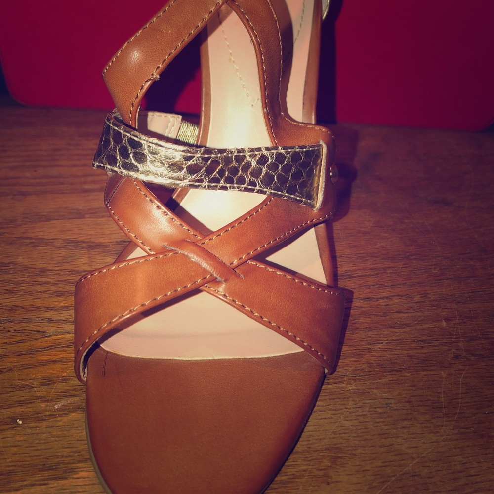 Guess heels very comfortable